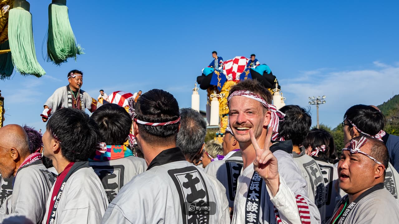 Smiling bearers including international participants